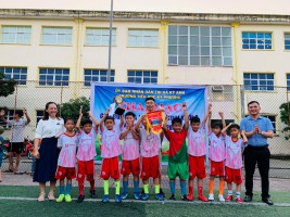 HẤP DẪN VỚI GIẢI BÓNG ĐÁ NAM HỌC SINH KHỐI 3 CỦA TRƯỜNG TIỂU HỌC KỲ PHƯƠNG