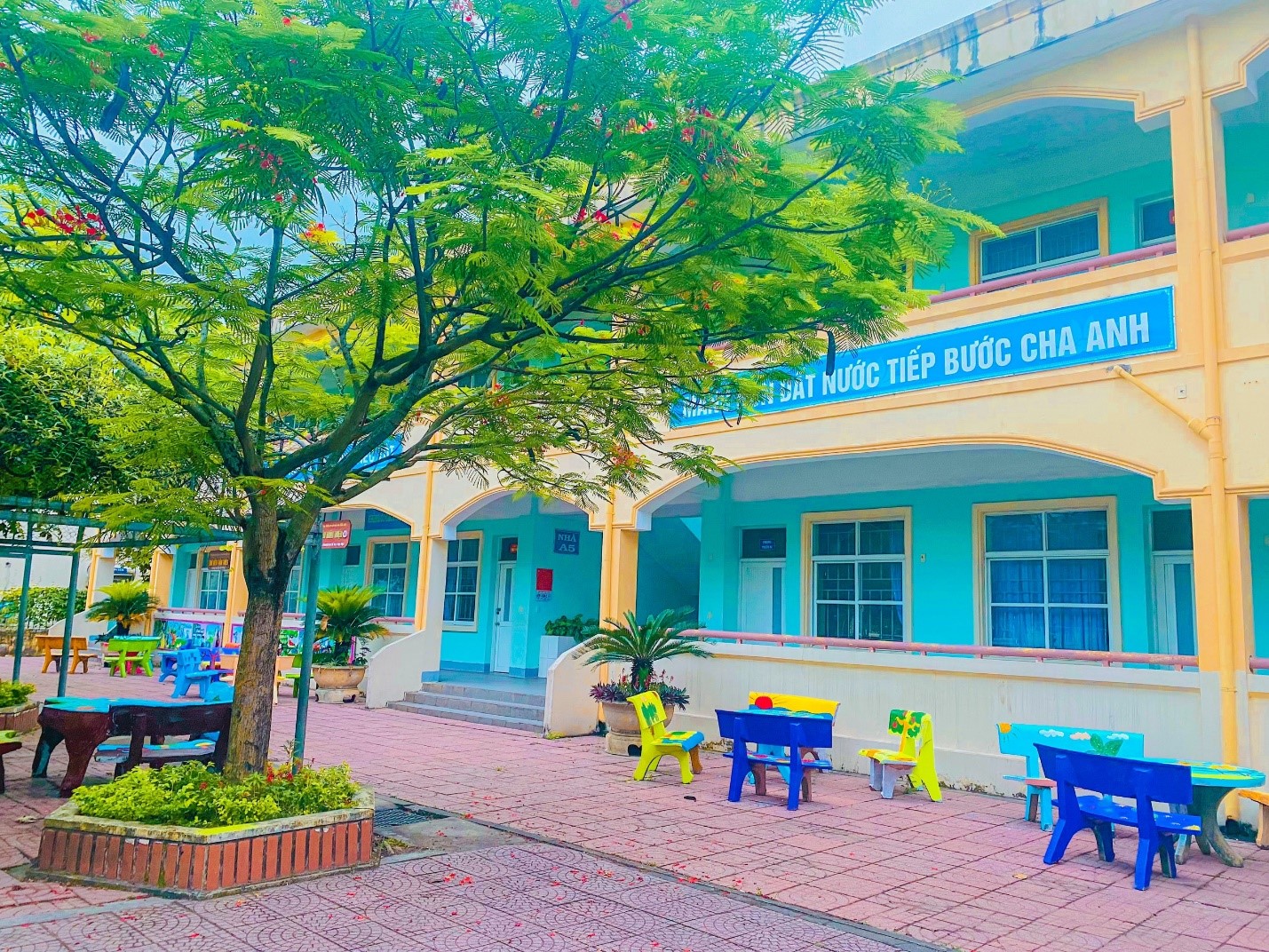 CHI ĐOÀN TRƯỜNG TH KỲ PHƯƠNG CHÀO MỪNG ĐẠI HỘI ĐẠI BIỂU ĐOÀN TNCS HỒ CHÍ MINH THỊ XÃ KỲ ANH LẦN THỨ II, NHIỆM KỲ 2022-2027